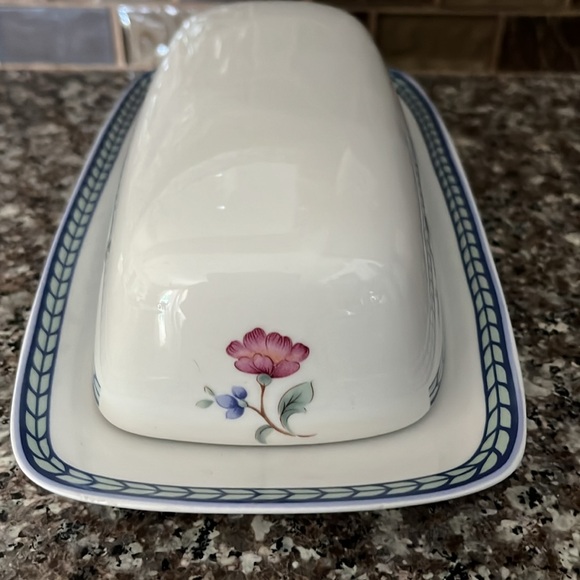 ONEIDA Fine Porcelain Butter 🧈 Dish - Picture 3 of 11
